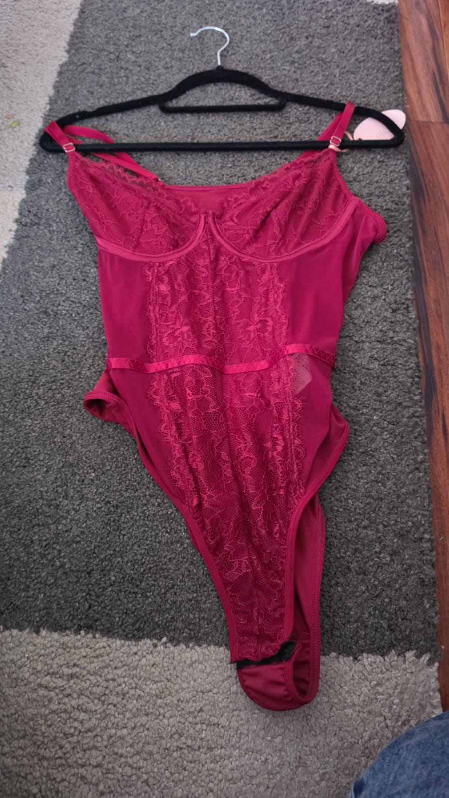 Body Rojo de Encaje – Lencería Erótica Mujer