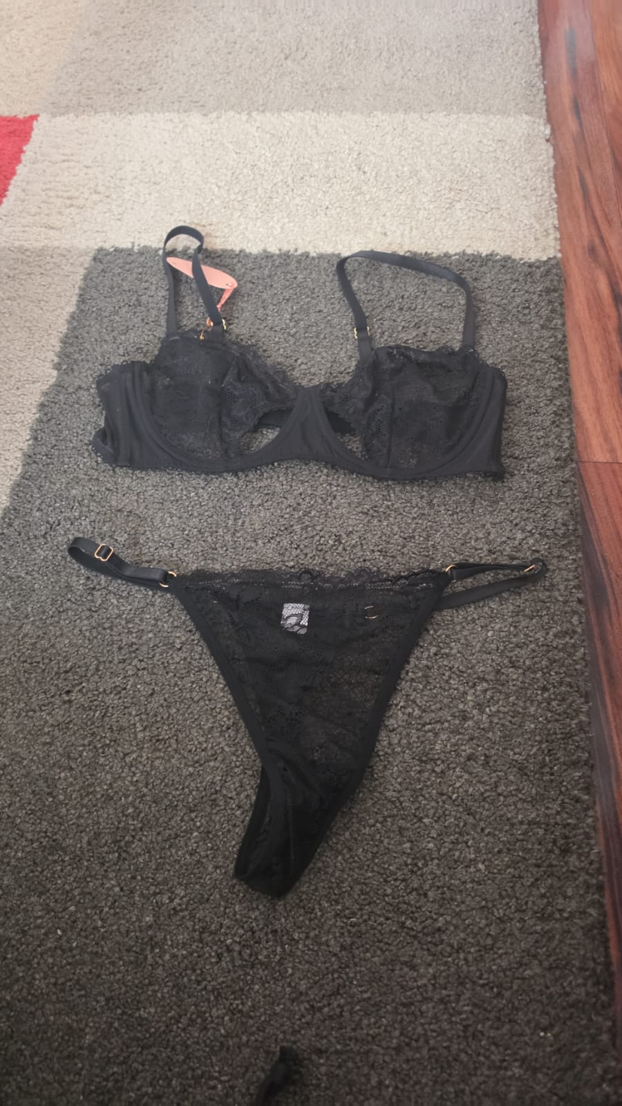 Conjunto Negro Sujetador y Calzón – Lencería Sexy