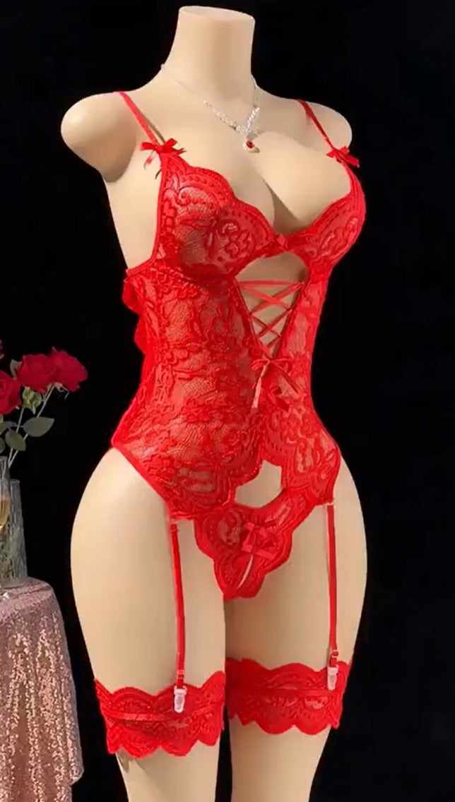 Conjunto Lencería Roja de Encaje 3 Piezas con Liga